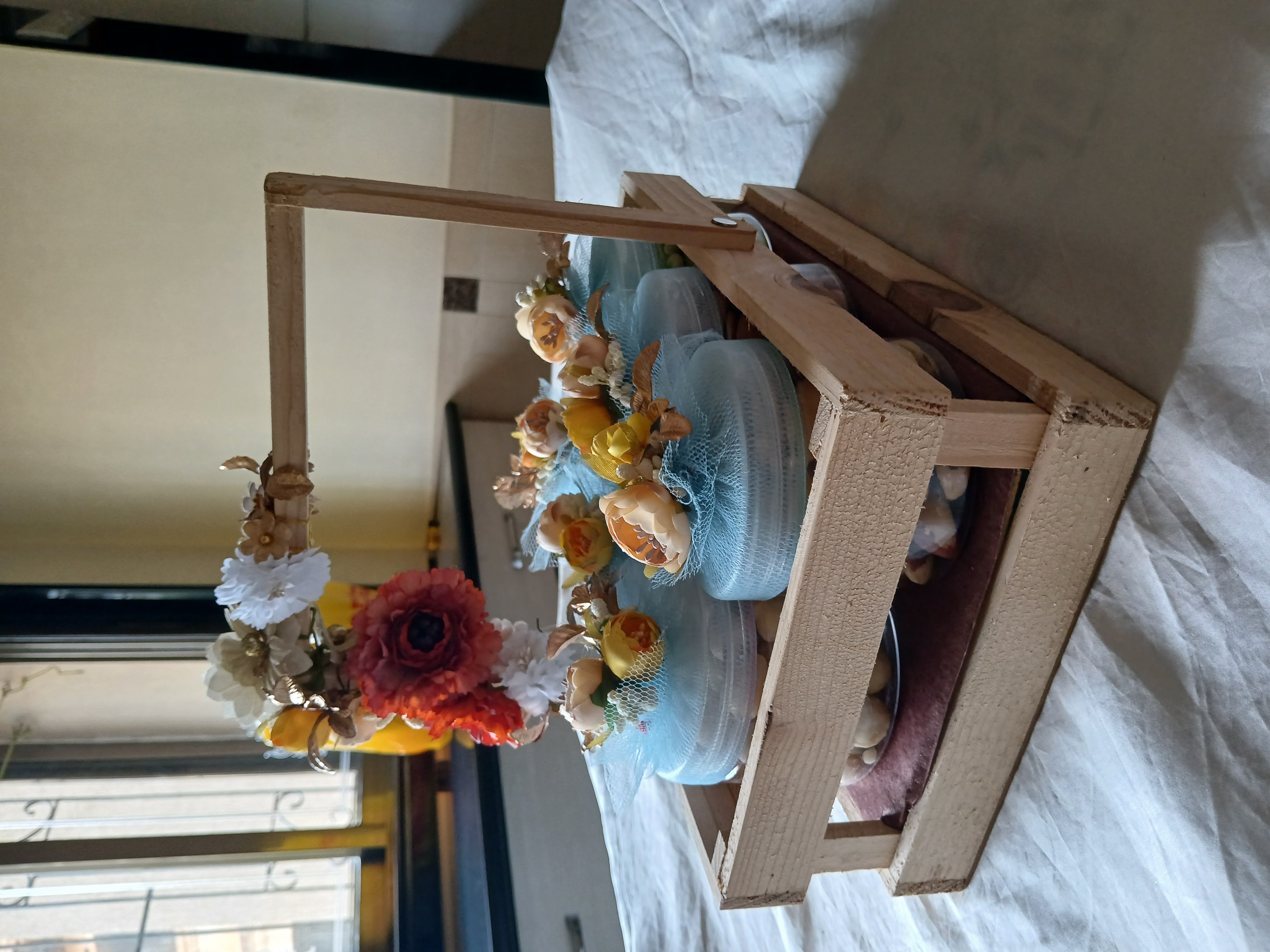 Wedding hamper arrangement