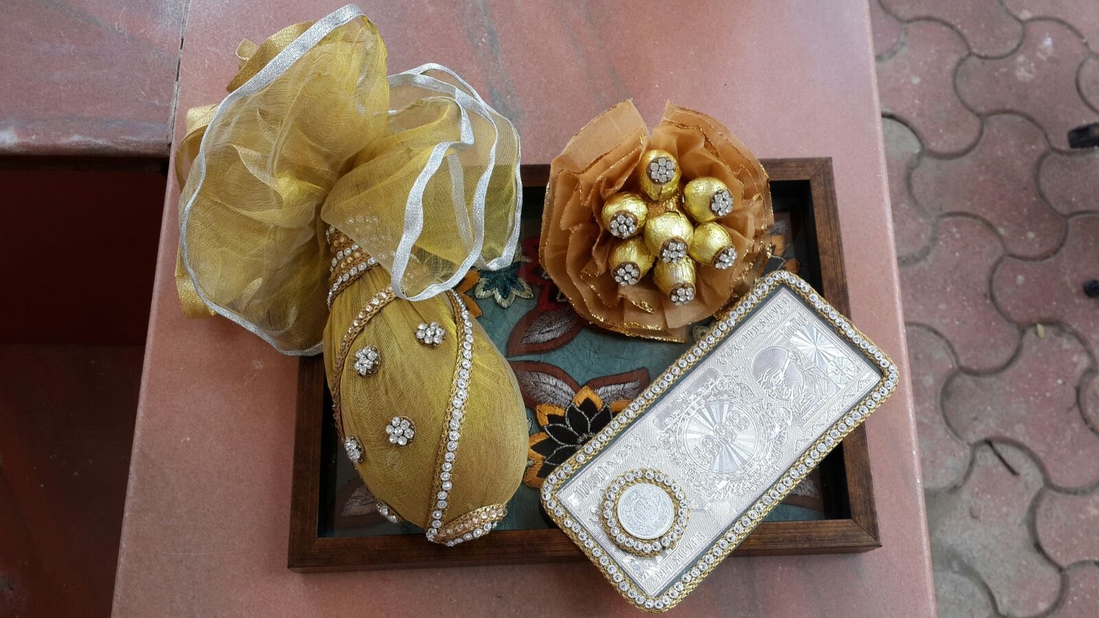 Wedding tray arrangement